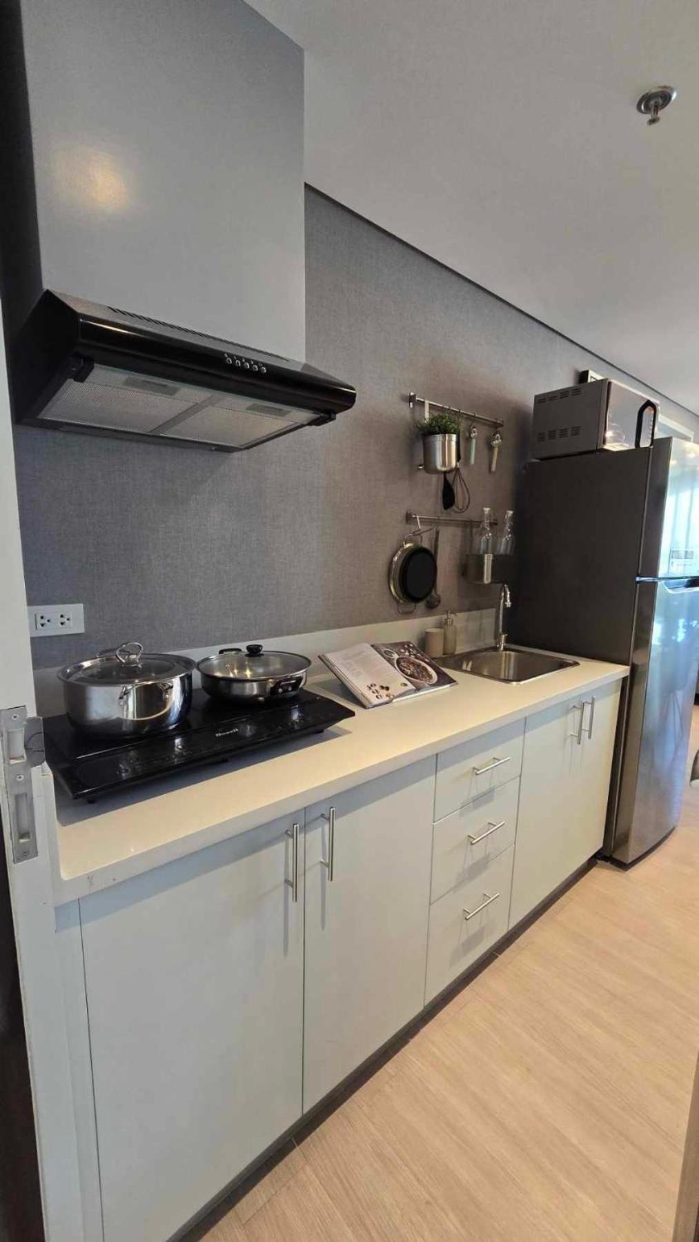 Hill Residences Hotel